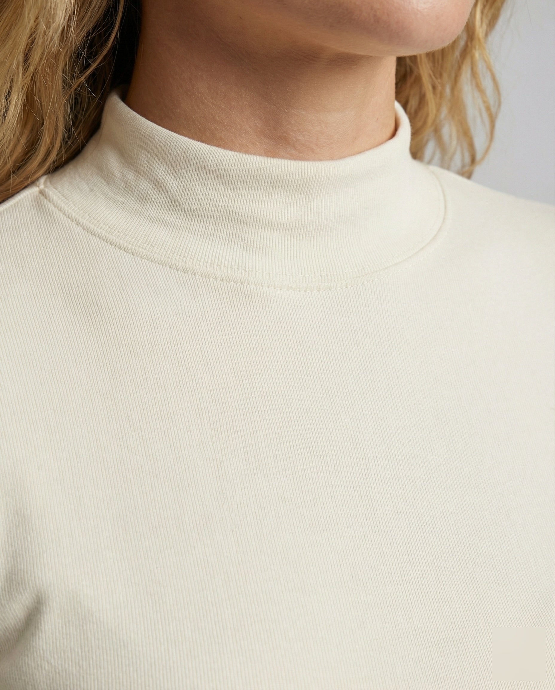 Product 15579317600586 - close_up_detail