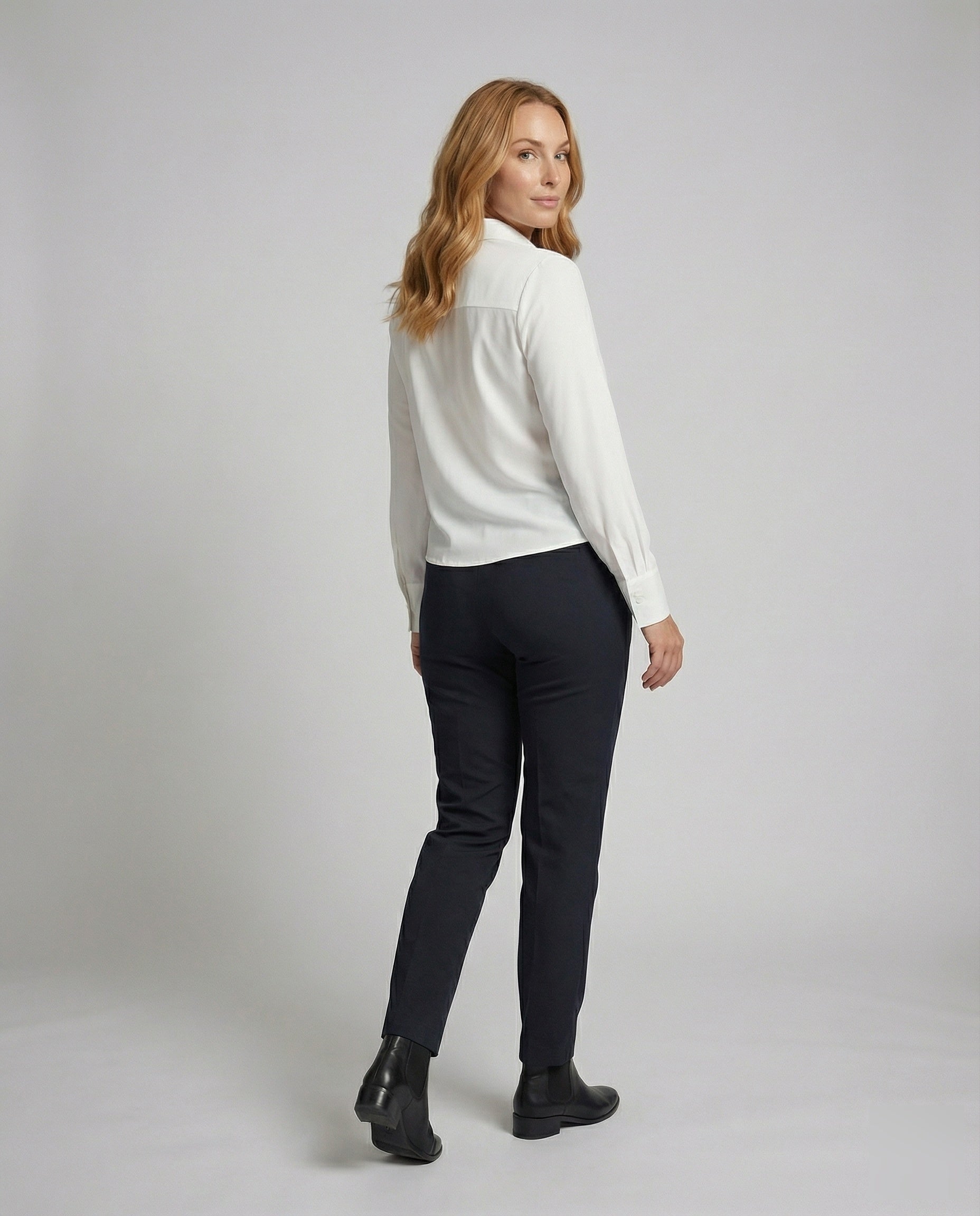 Product 15579319075146 - back_view