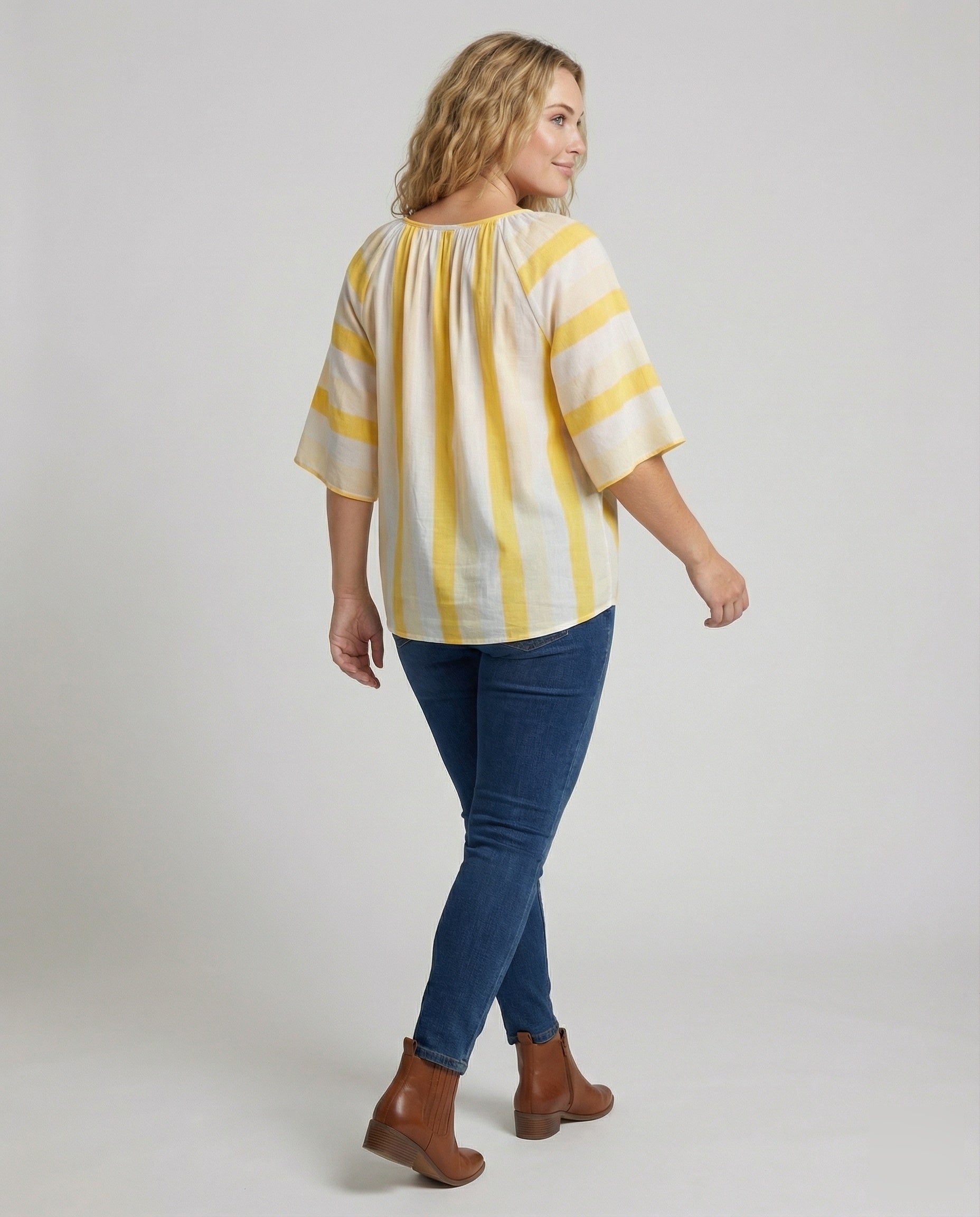 Product 15579319664970 - back_view