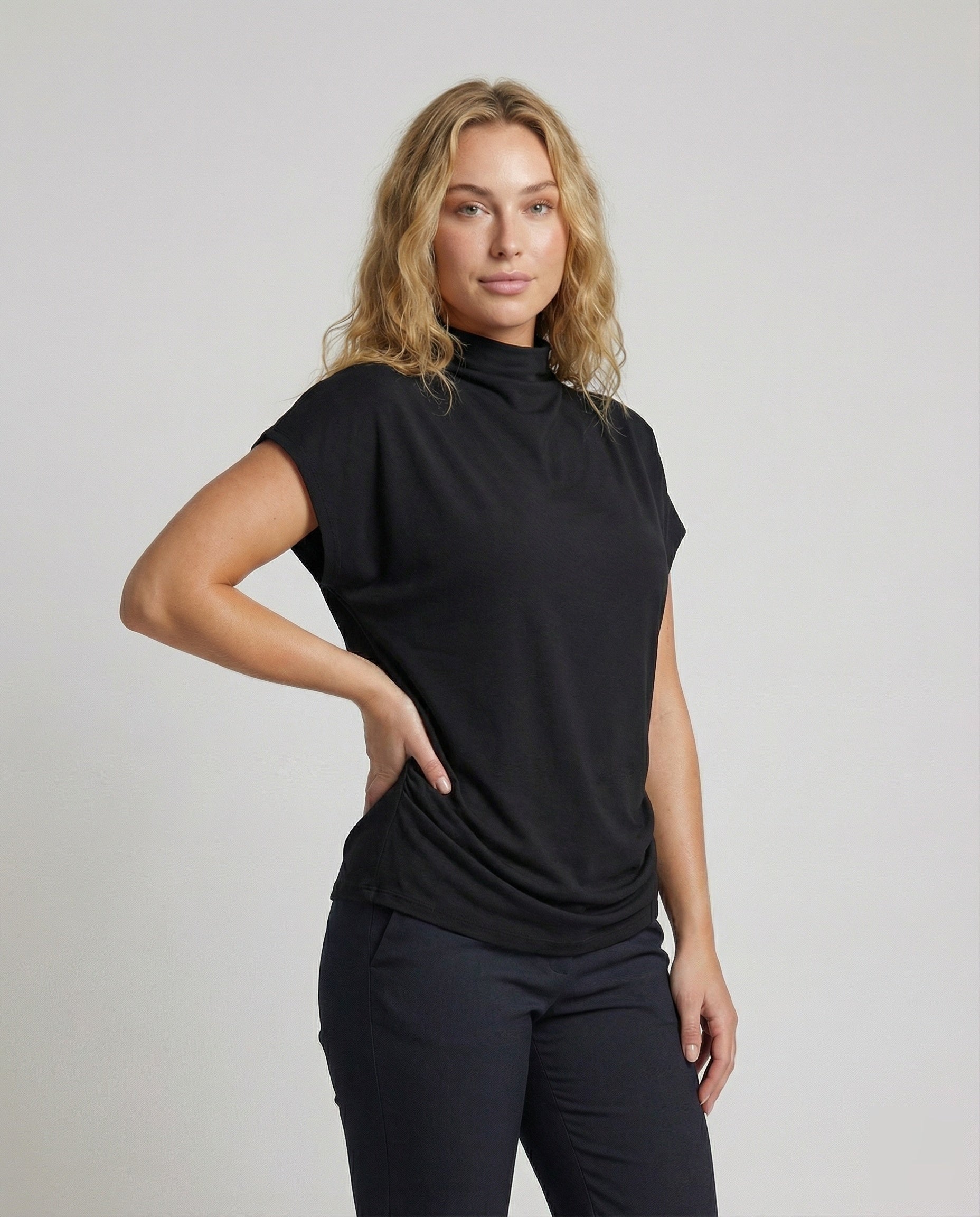 Product 15579325628746 - upper_body