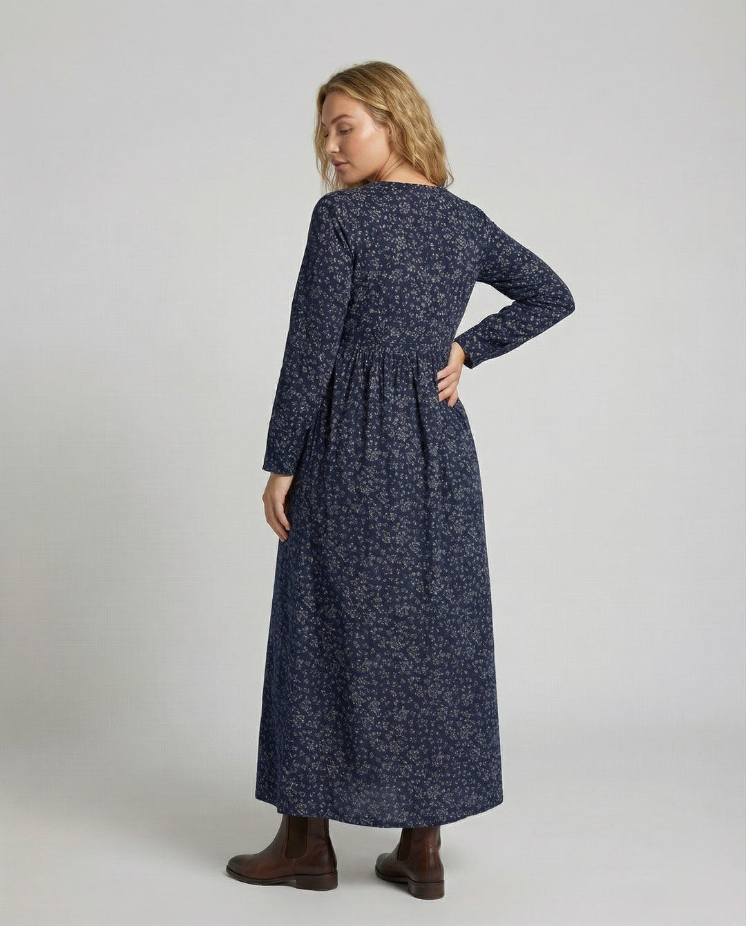 Product 15579326218570 - back_view