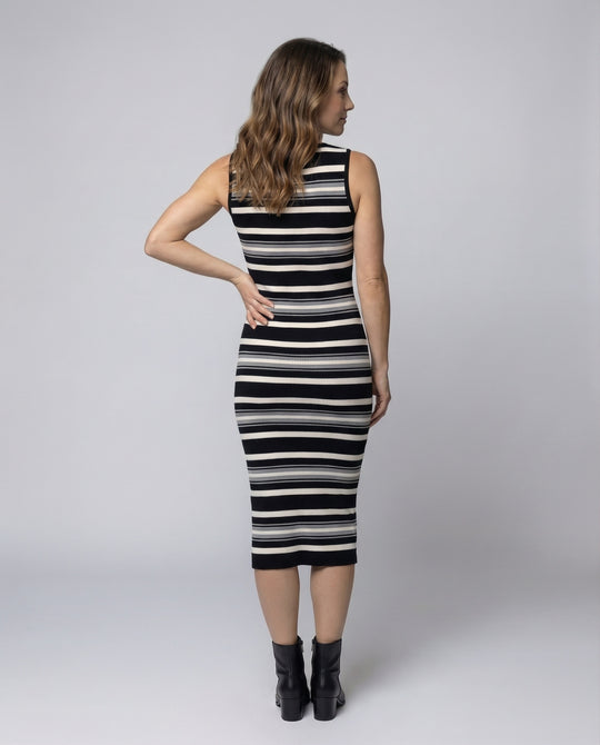 Product 15582074372426 - back_view