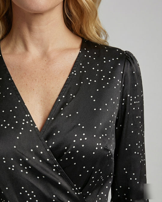 Product 15582471651658 - close_up_detail