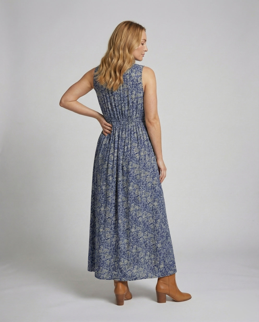 Product 15582573068618 - back_view