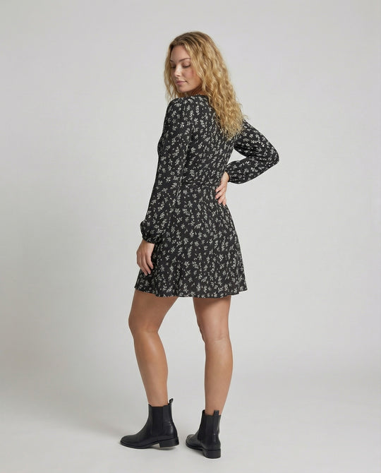 Product 15582576083274 - back_view