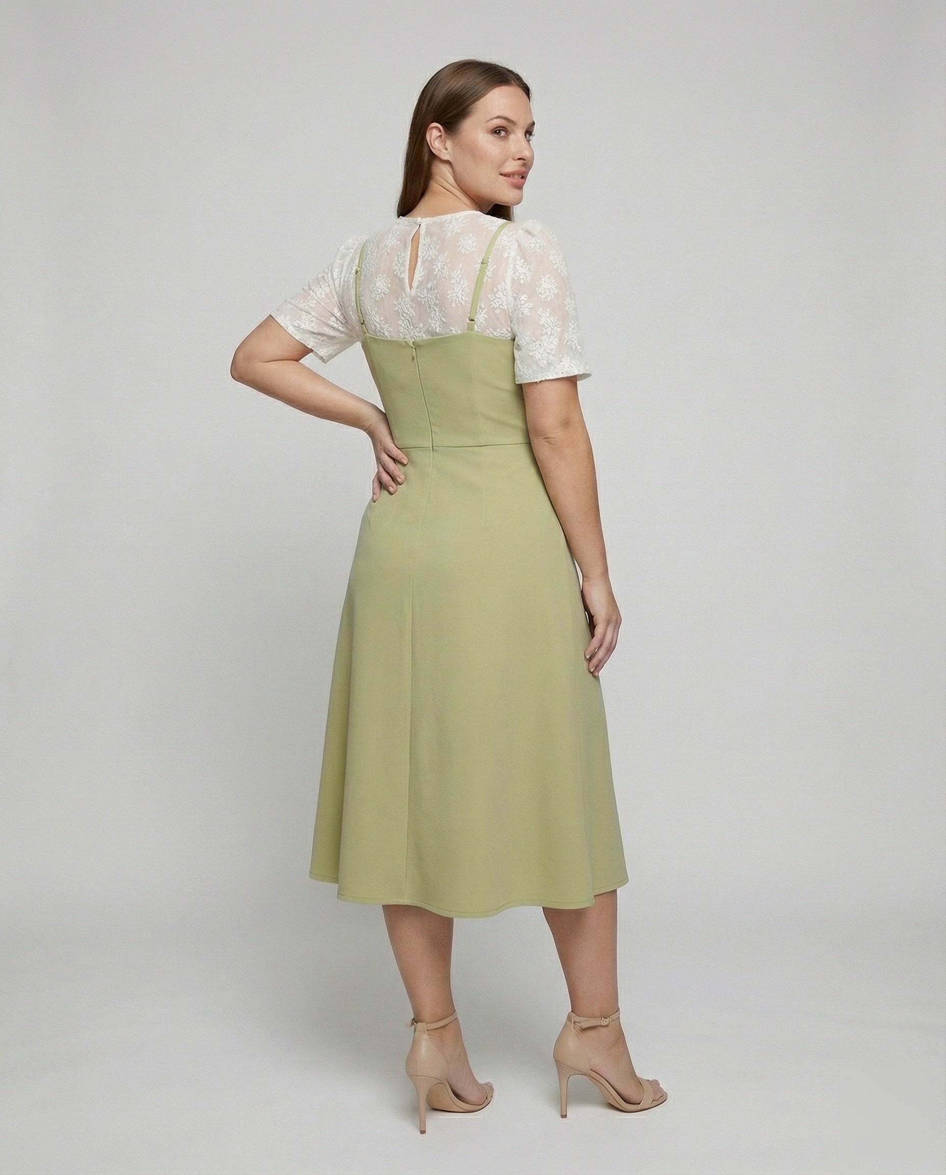 Product 15582813782346 - back_view