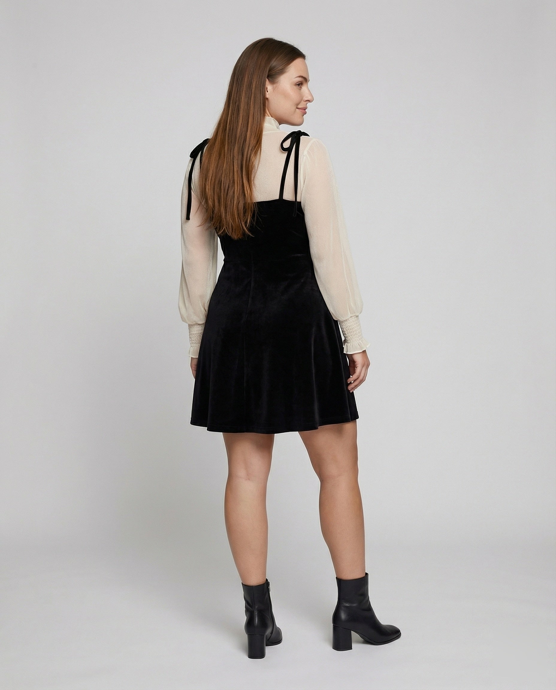Product 15582817059146 - back_view