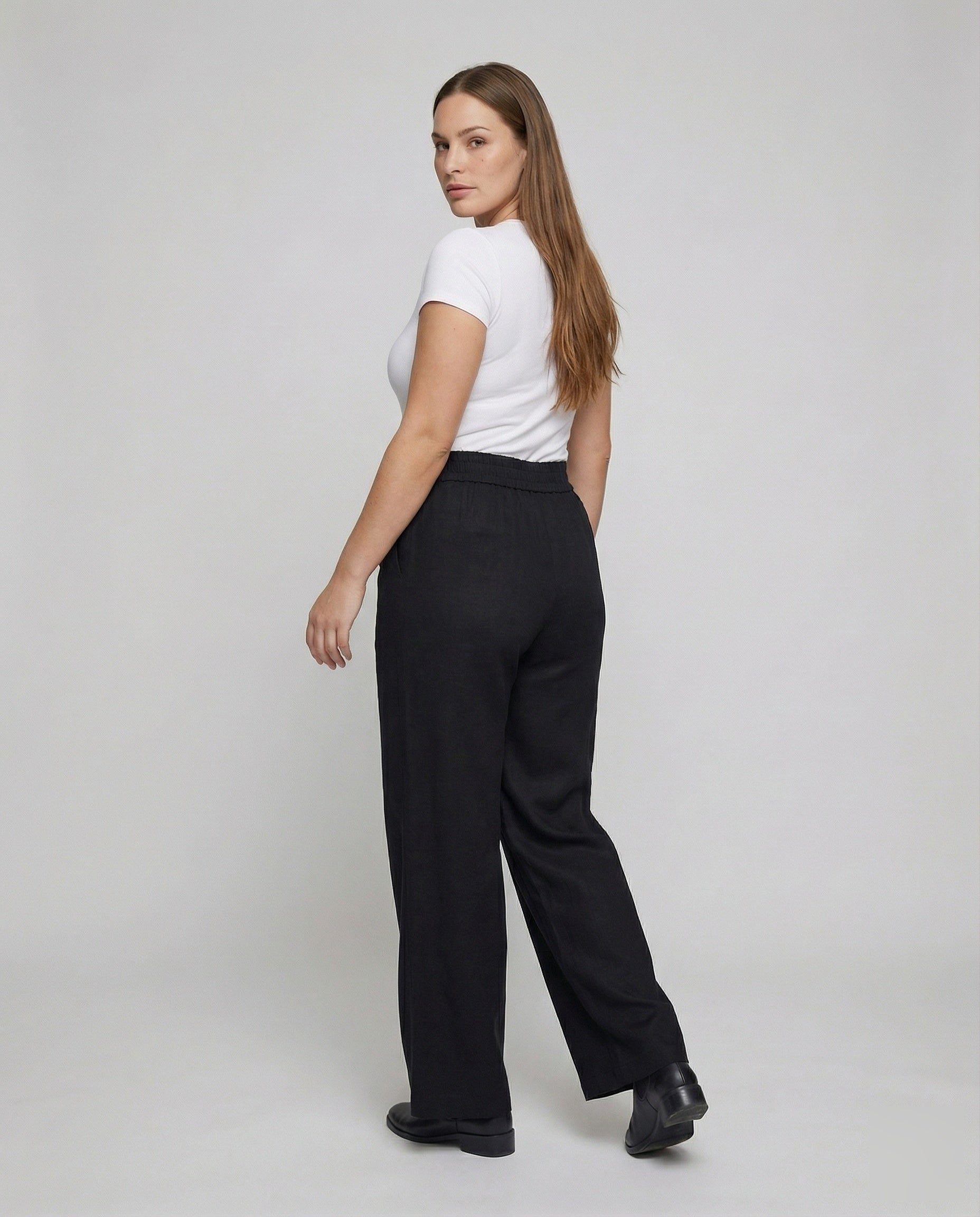 Product 15583506760010 - back_view