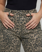 Product 15583507448138 - close_up_detail