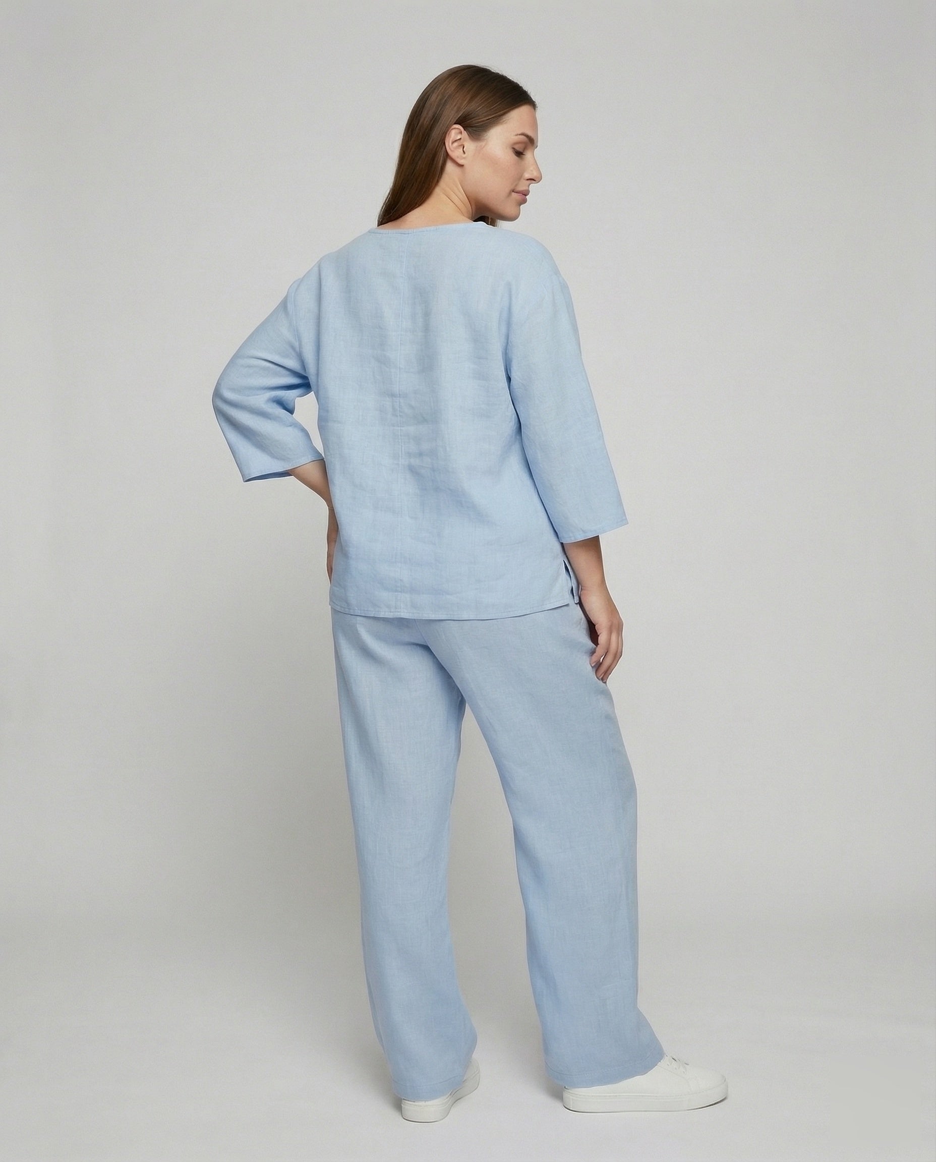 Product 15583510856010 - back_view