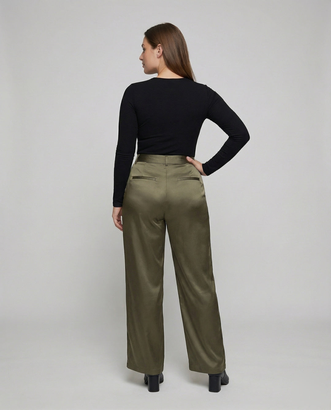 Product 15583511085386 - back_view