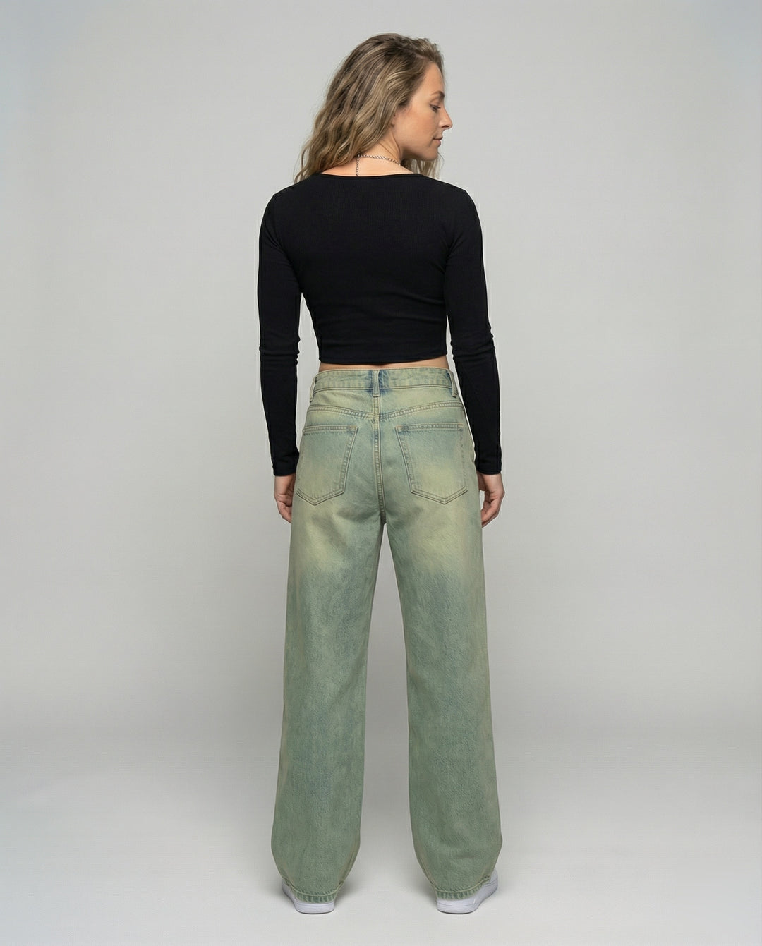 Product 15583513444682 - back_view