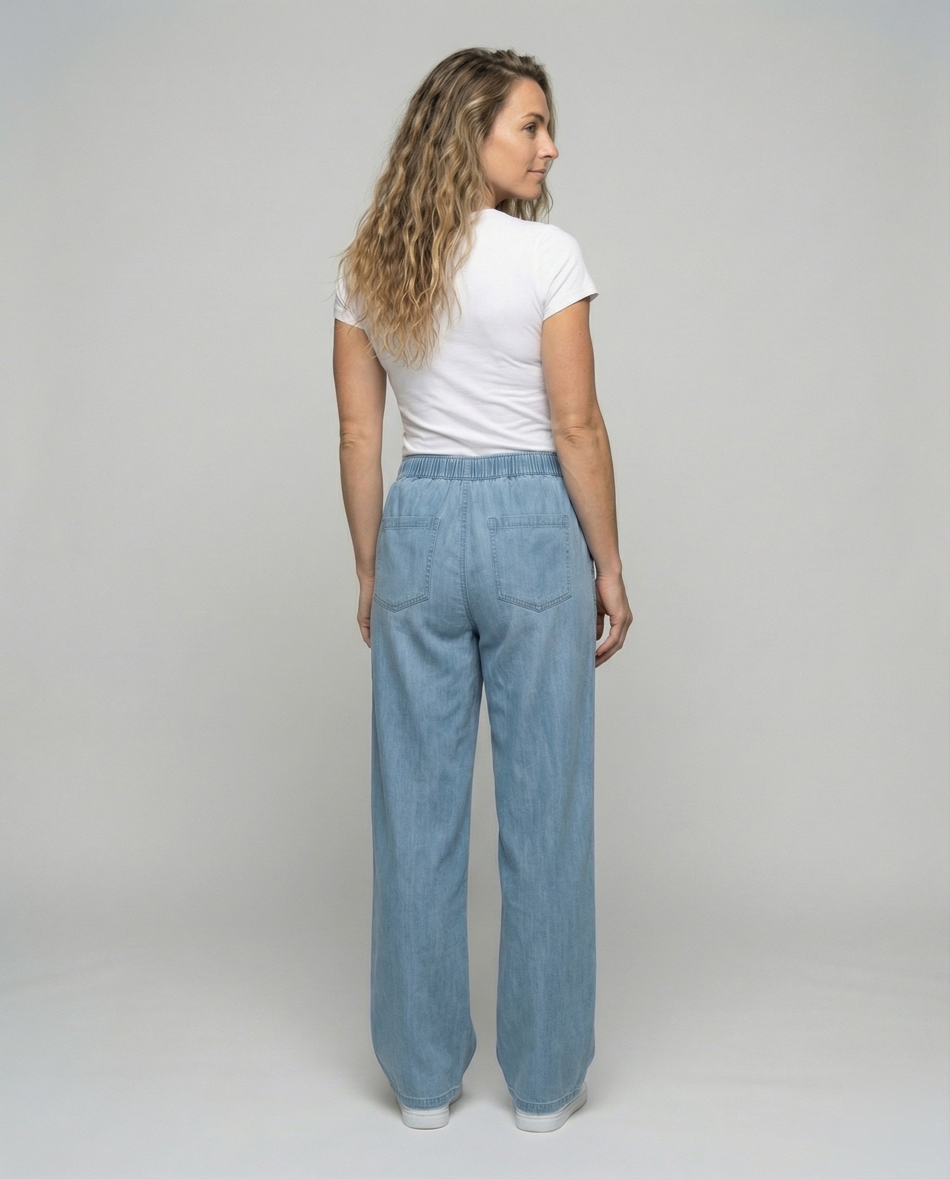 Product 15583514165578 - back_view