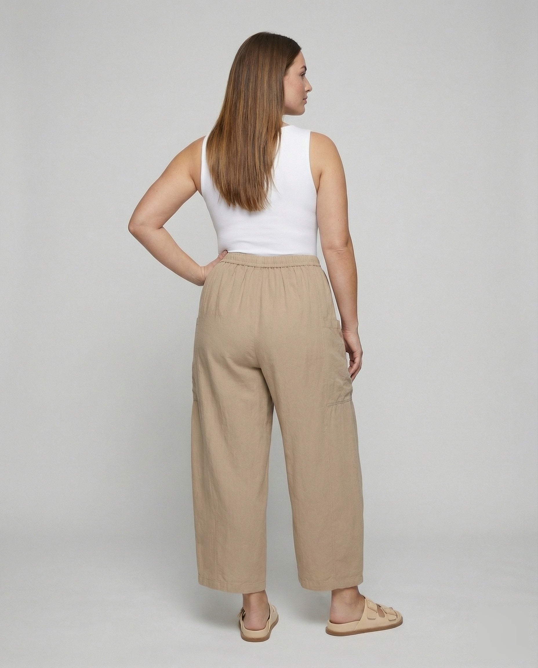 Product 15583555780938 - back_view