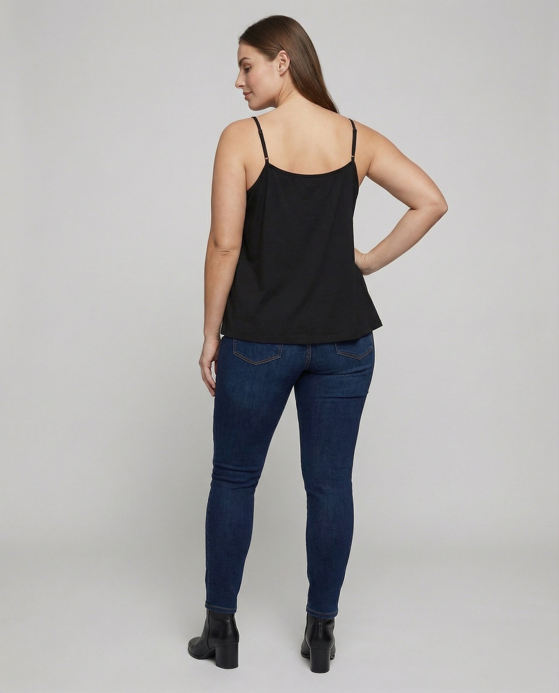 Product 15583557615946 - back_view
