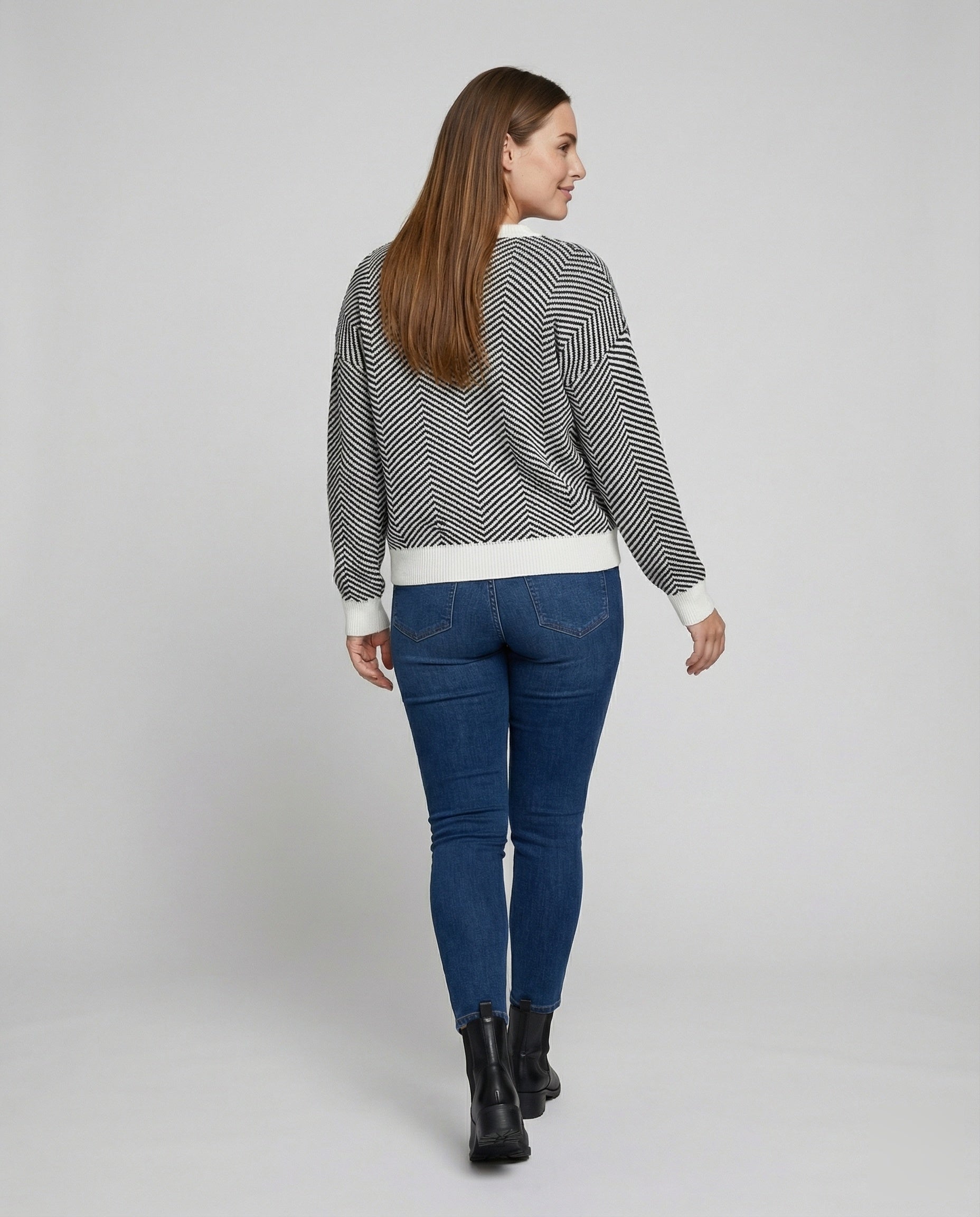 Product 15583560958282 - back_view