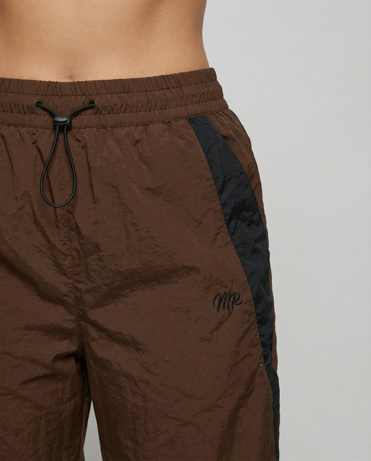 Product 15583569051978 - close_up_detail