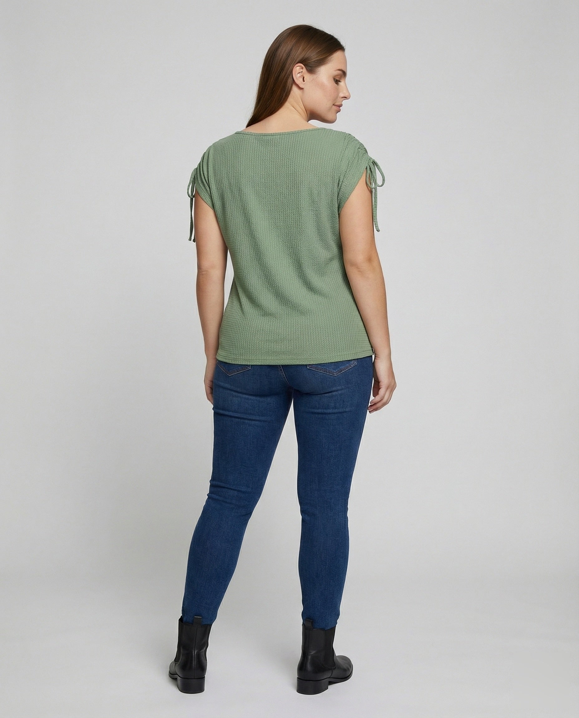Product 15583573311818 - back_view