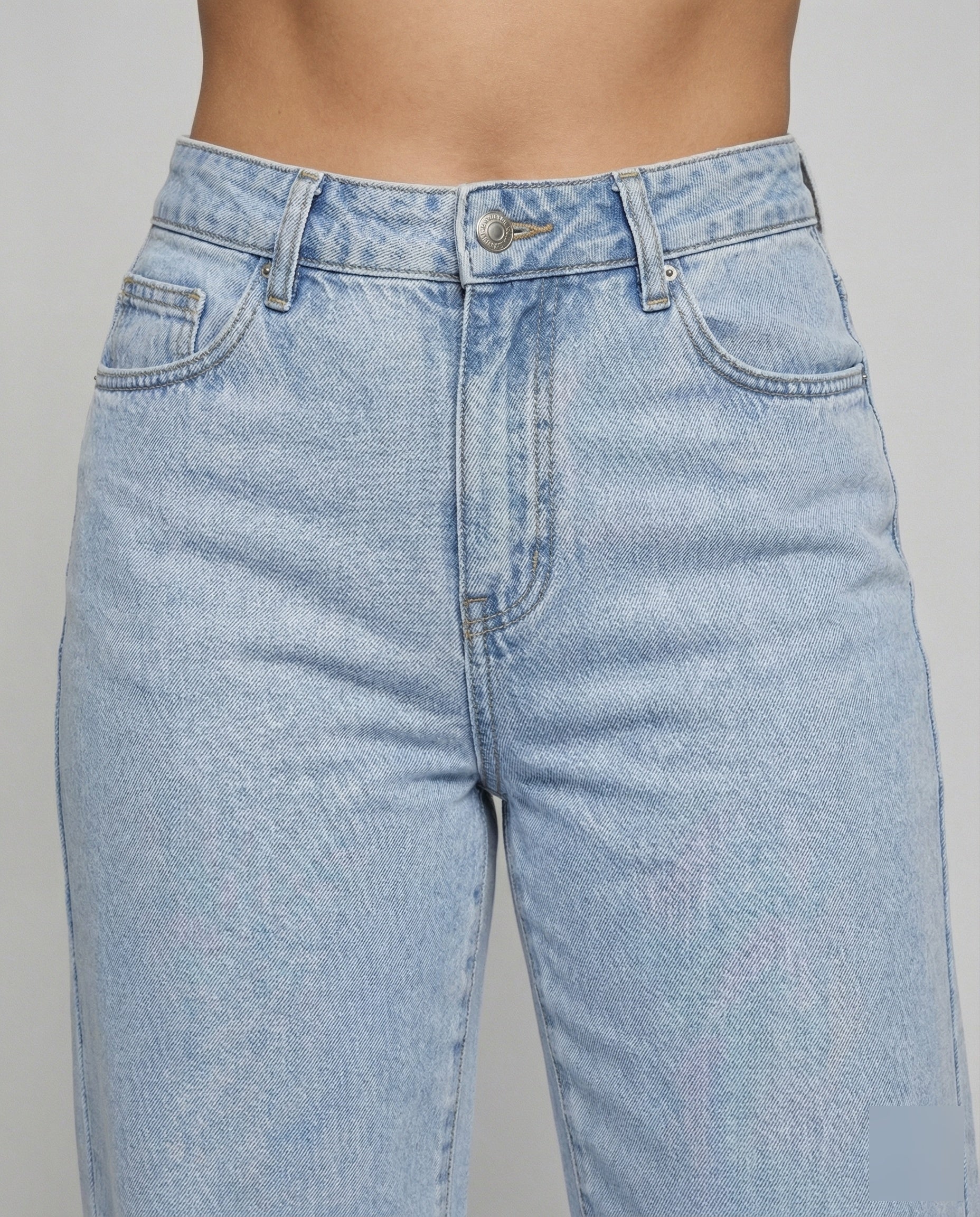 Product 15583573999946 - close_up_detail