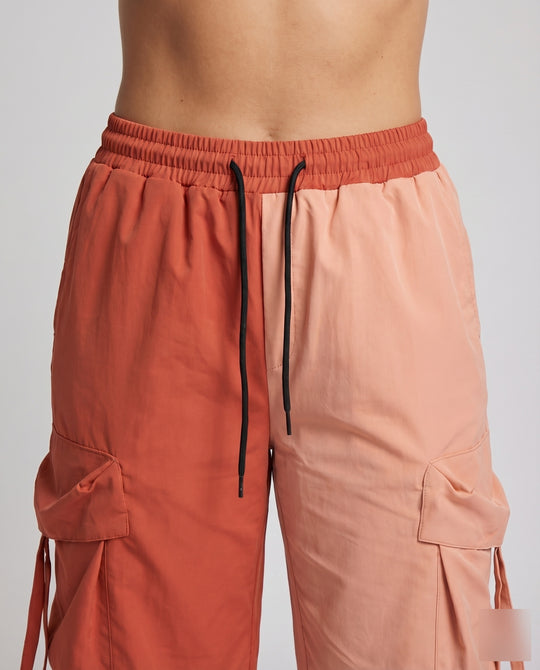 Product 15583581569354 - close_up_detail
