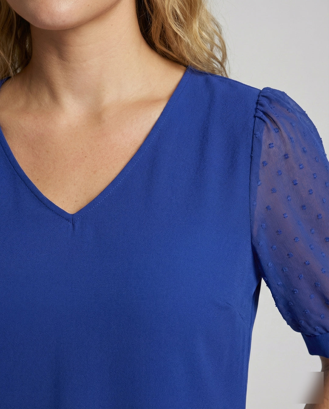 Product 15583581929802 - close_up_detail
