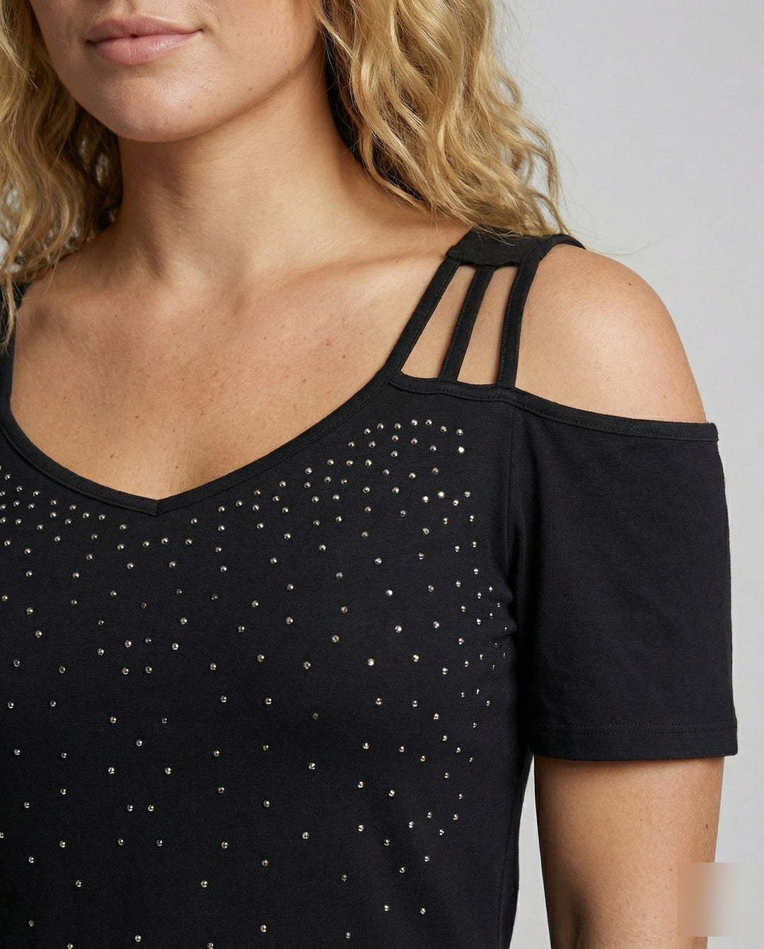 Product 15583582060874 - close_up_detail