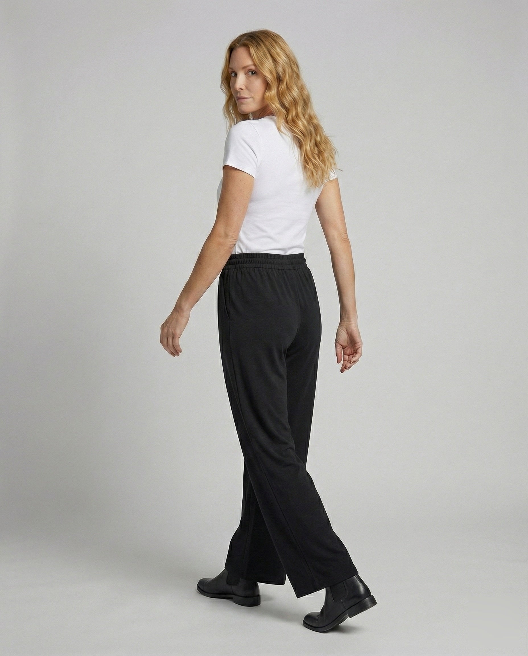 Product 15583583600970 - back_view