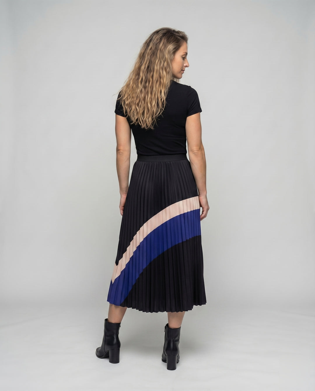 Product 15586950512970 - back_view