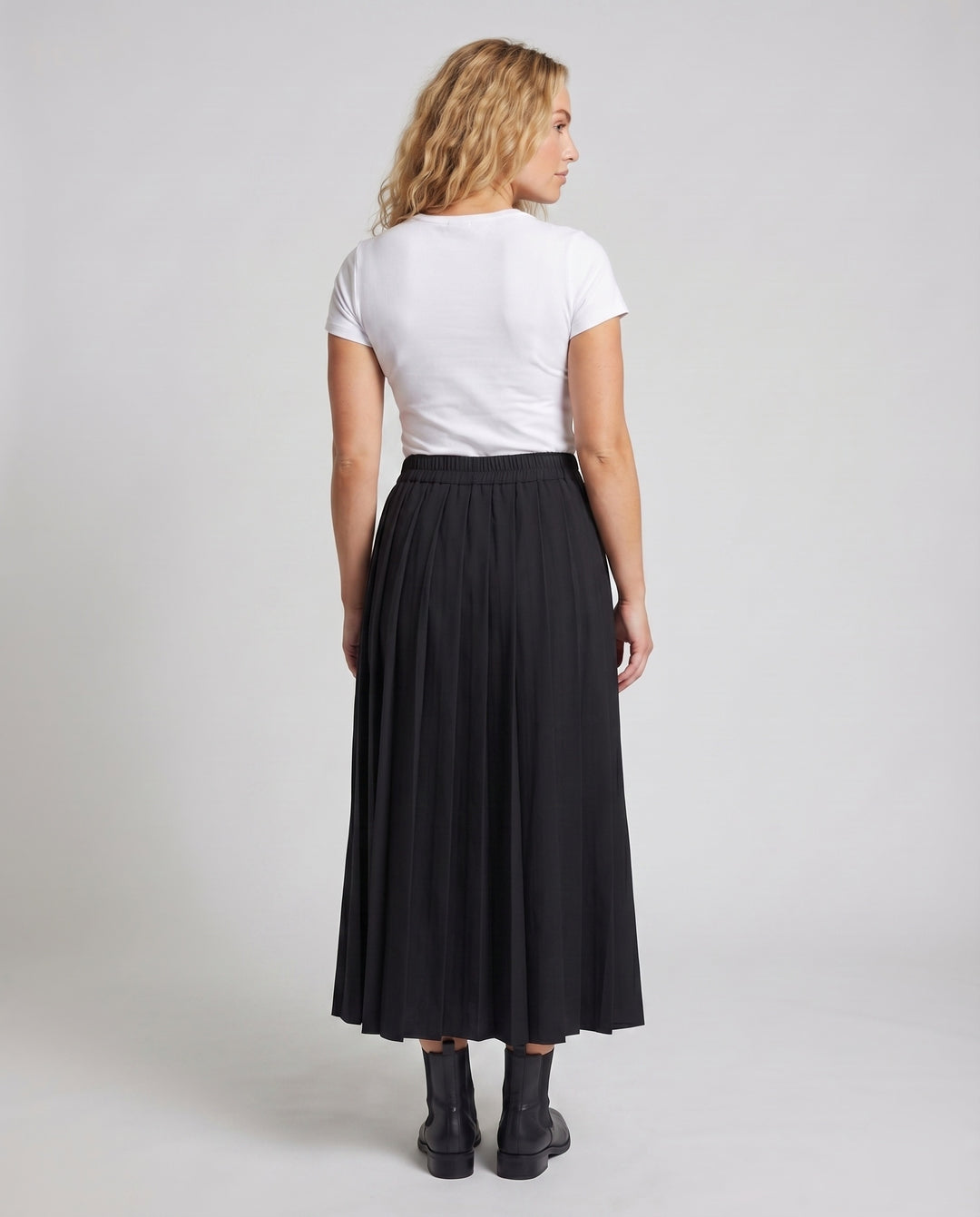 Product 15586956837194 - back_view