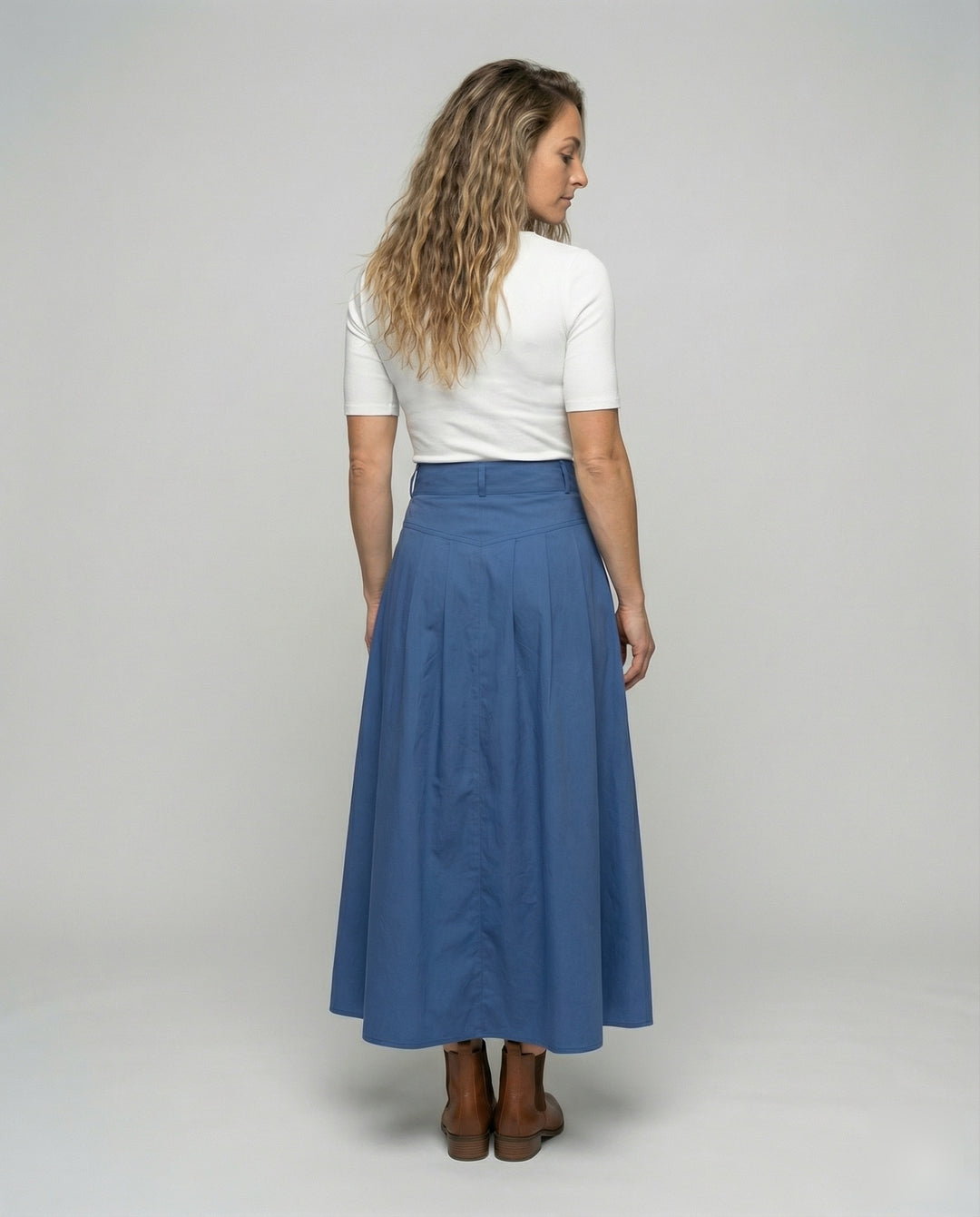 Product 15586974040394 - back_view