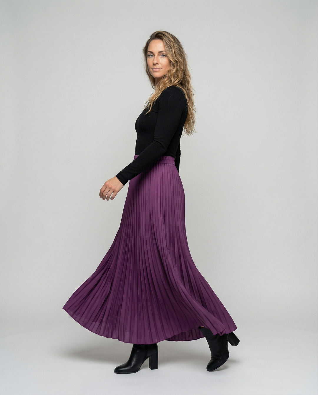 Product 15587001958730 - full_body_front
