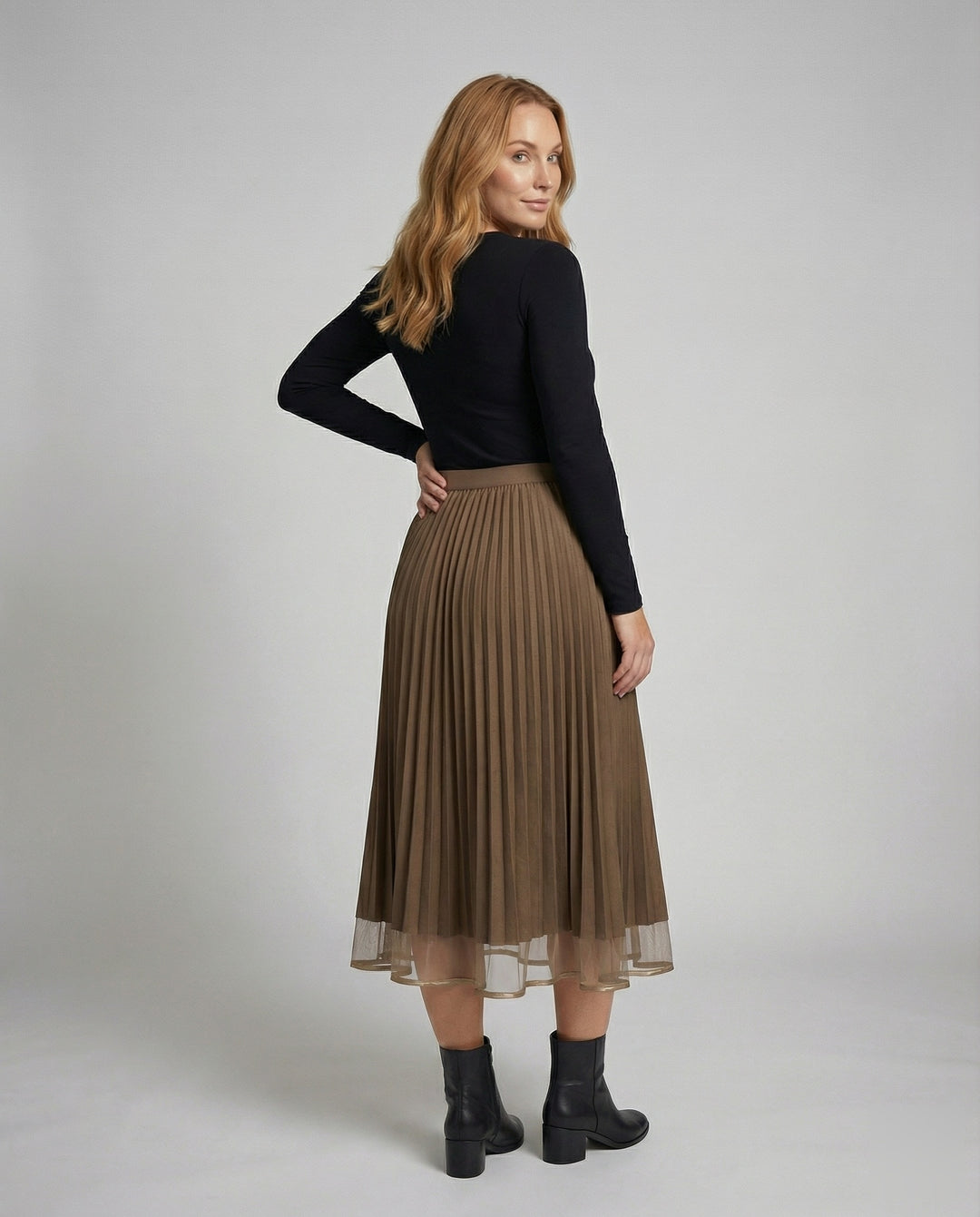 Product 15587006185802 - back_view