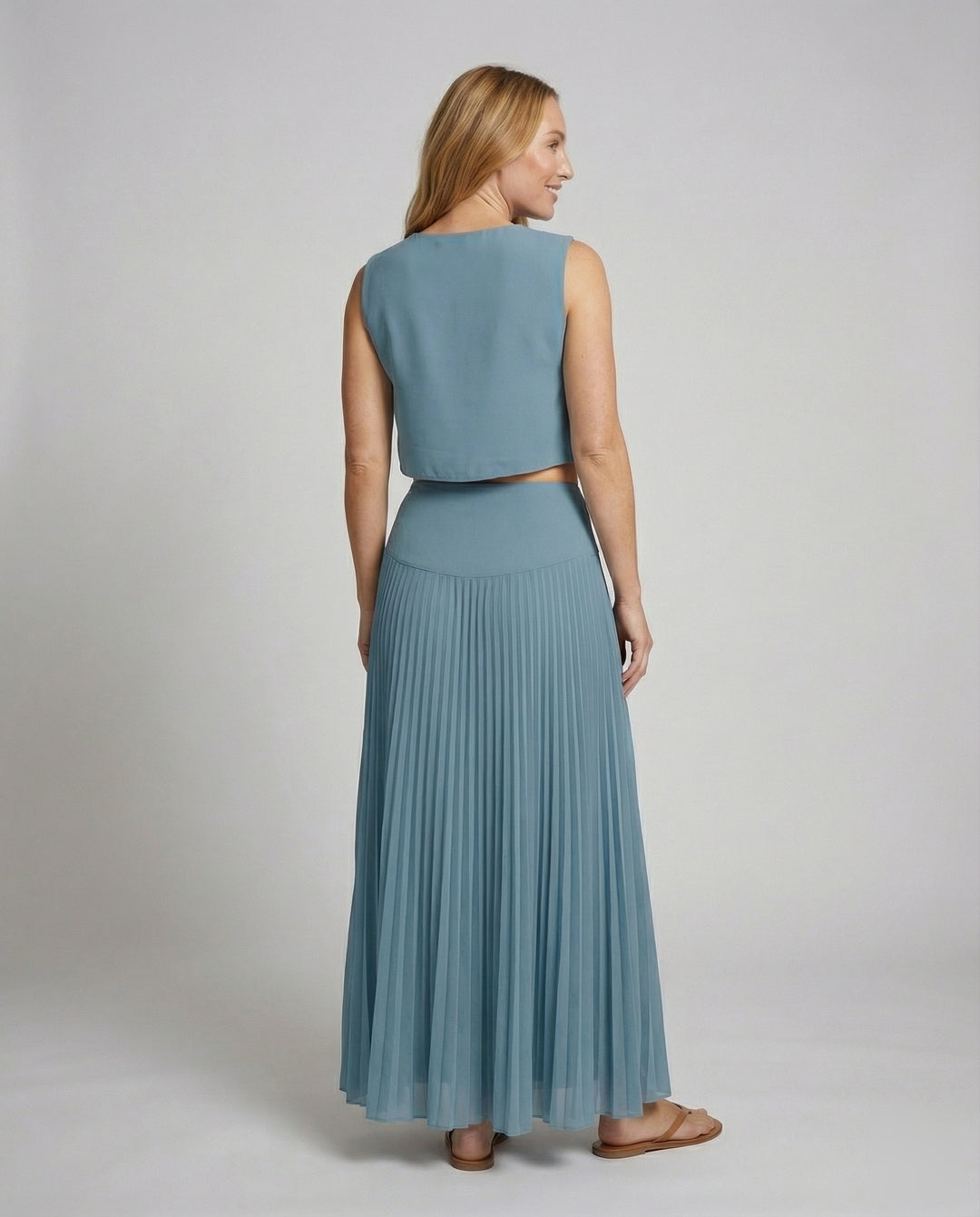 Product 15587008905546 - back_view