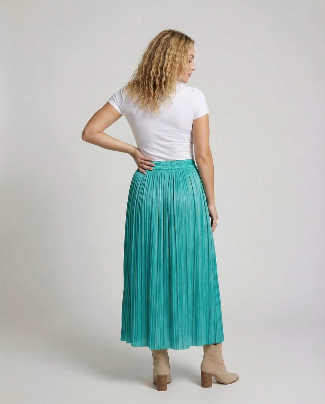 Product 15587026927946 - back_view