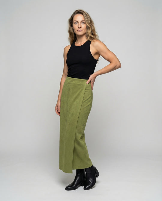 Product 15587036266826 - full_body_front