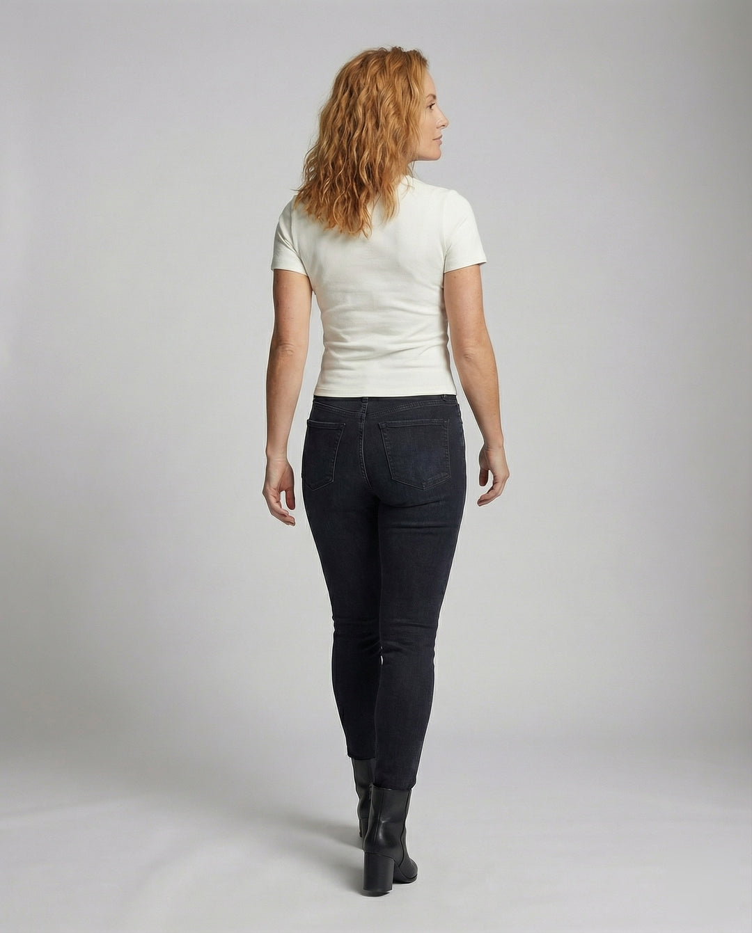 Product 15587048063306 - back_view