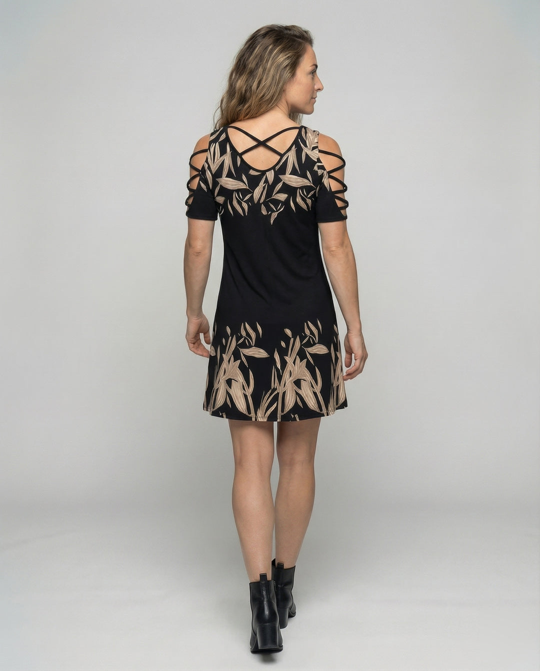 Product 15587415195978 - back_view