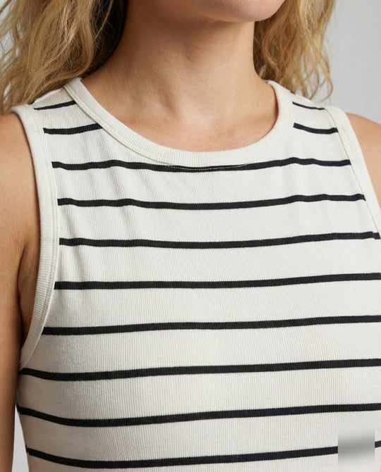 Product 15587416703306 - close_up_detail