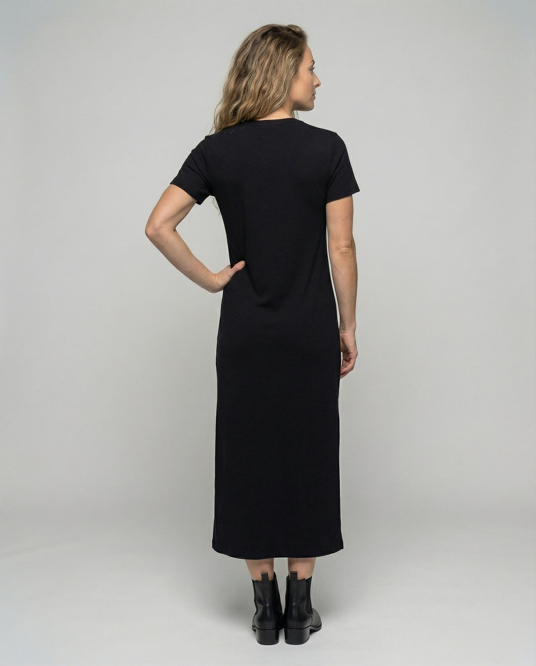 Product 15587428041034 - back_view