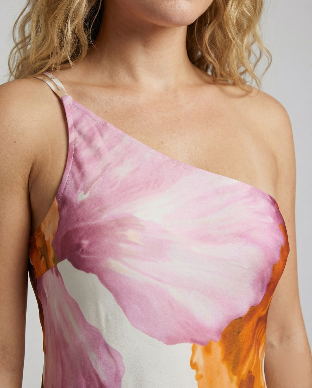 Product 15587433218378 - close_up_detail
