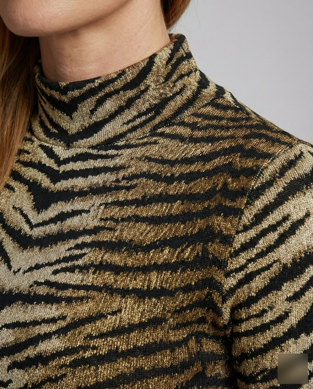 Product 15589088428362 - close_up_detail