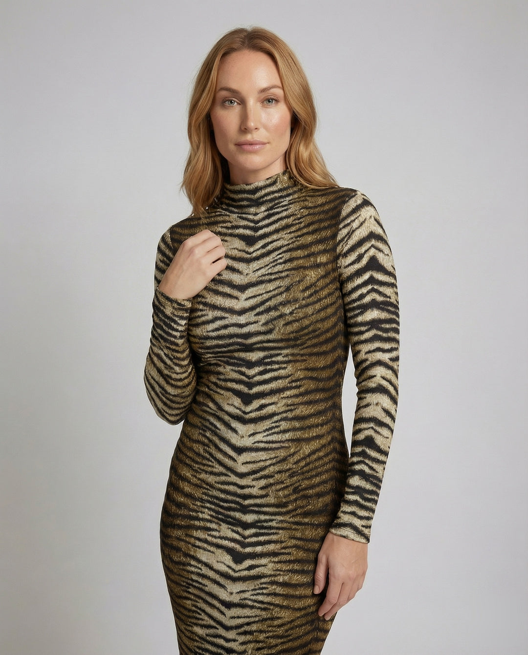 Product 15589088428362 - upper_body