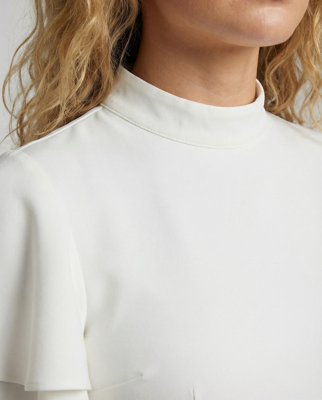 Product 15589114249546 - close_up_detail