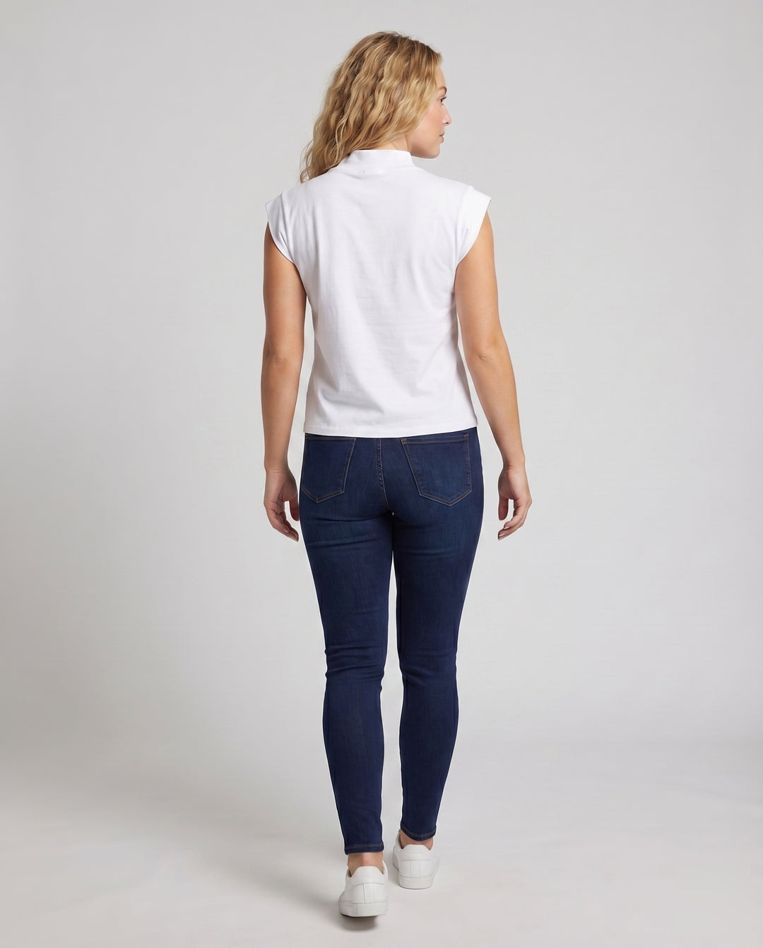 Product 15589174346058 - back_view