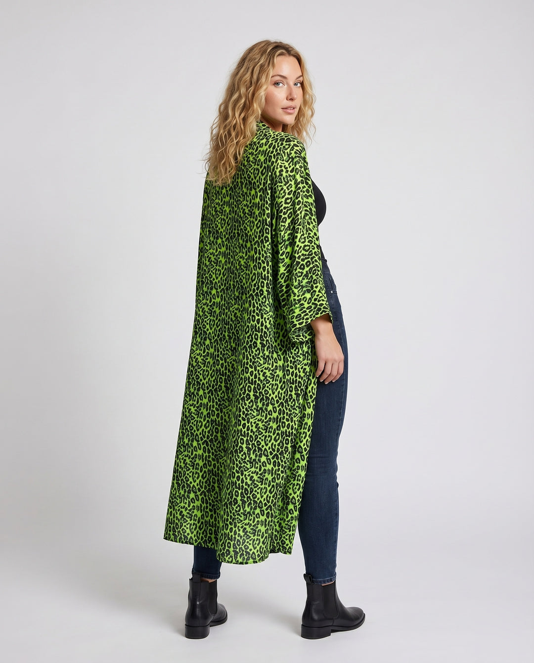 Product 15589180768586 - back_view