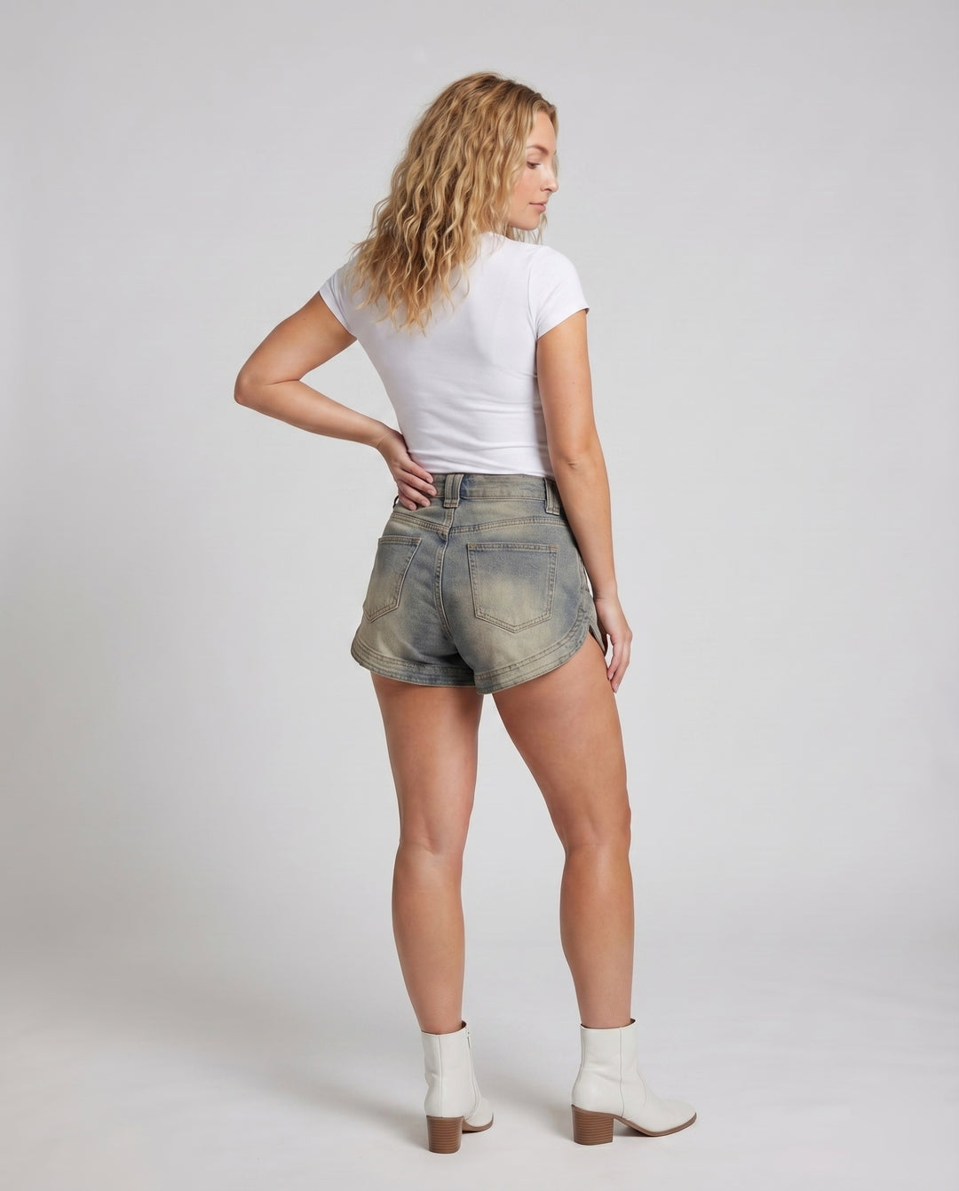 Product 15589186240842 - back_view