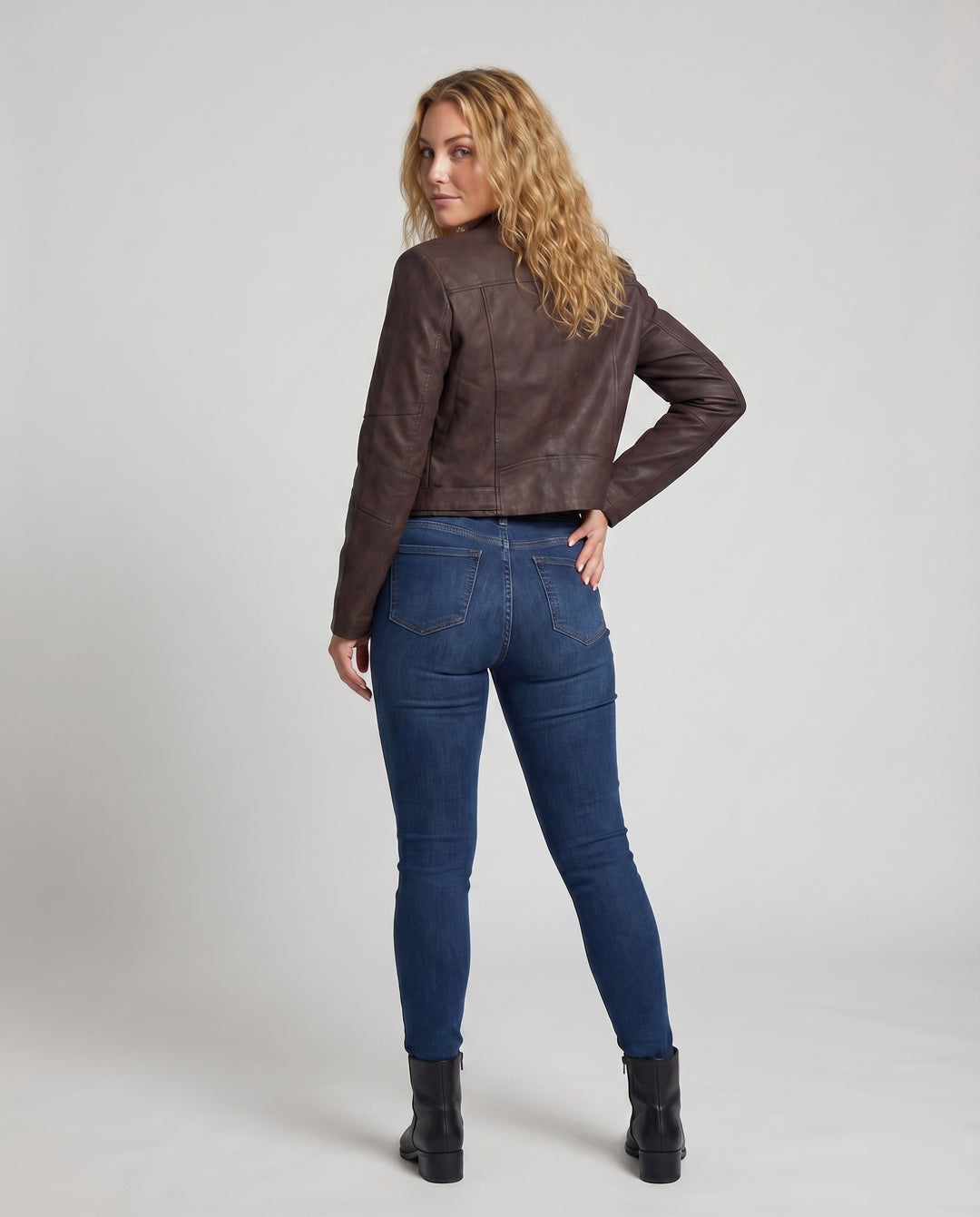 Product 15589186568522 - back_view
