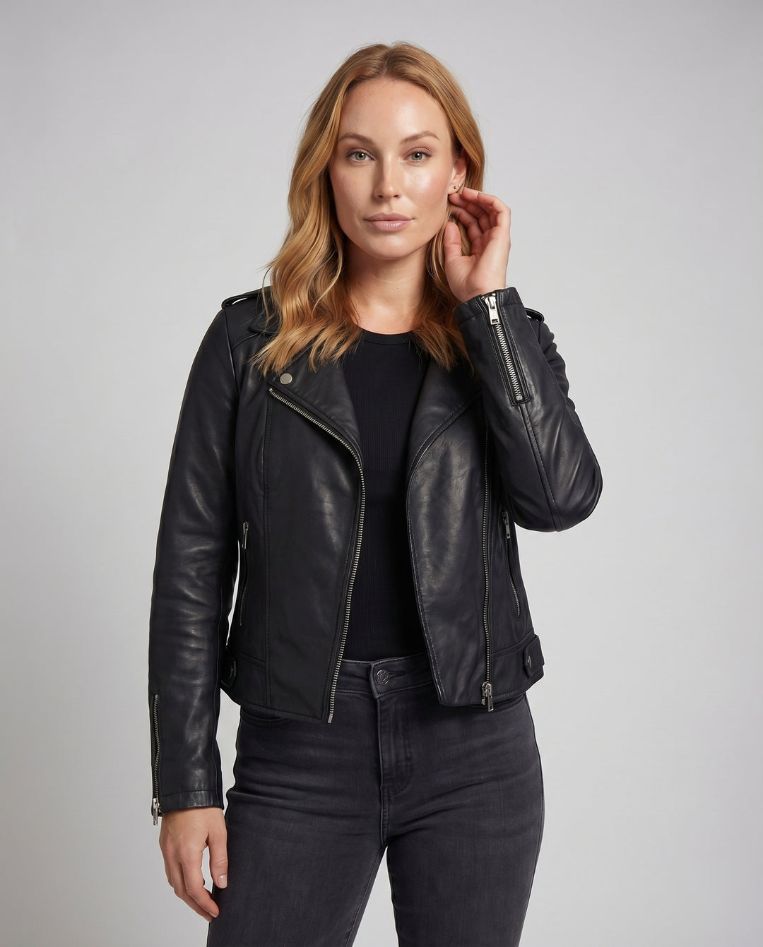 Product 15589187092810 - upper_body