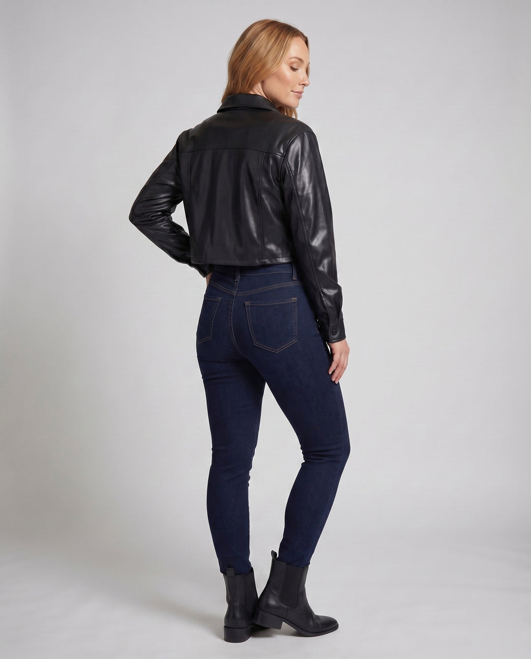 Product 15589187223882 - back_view