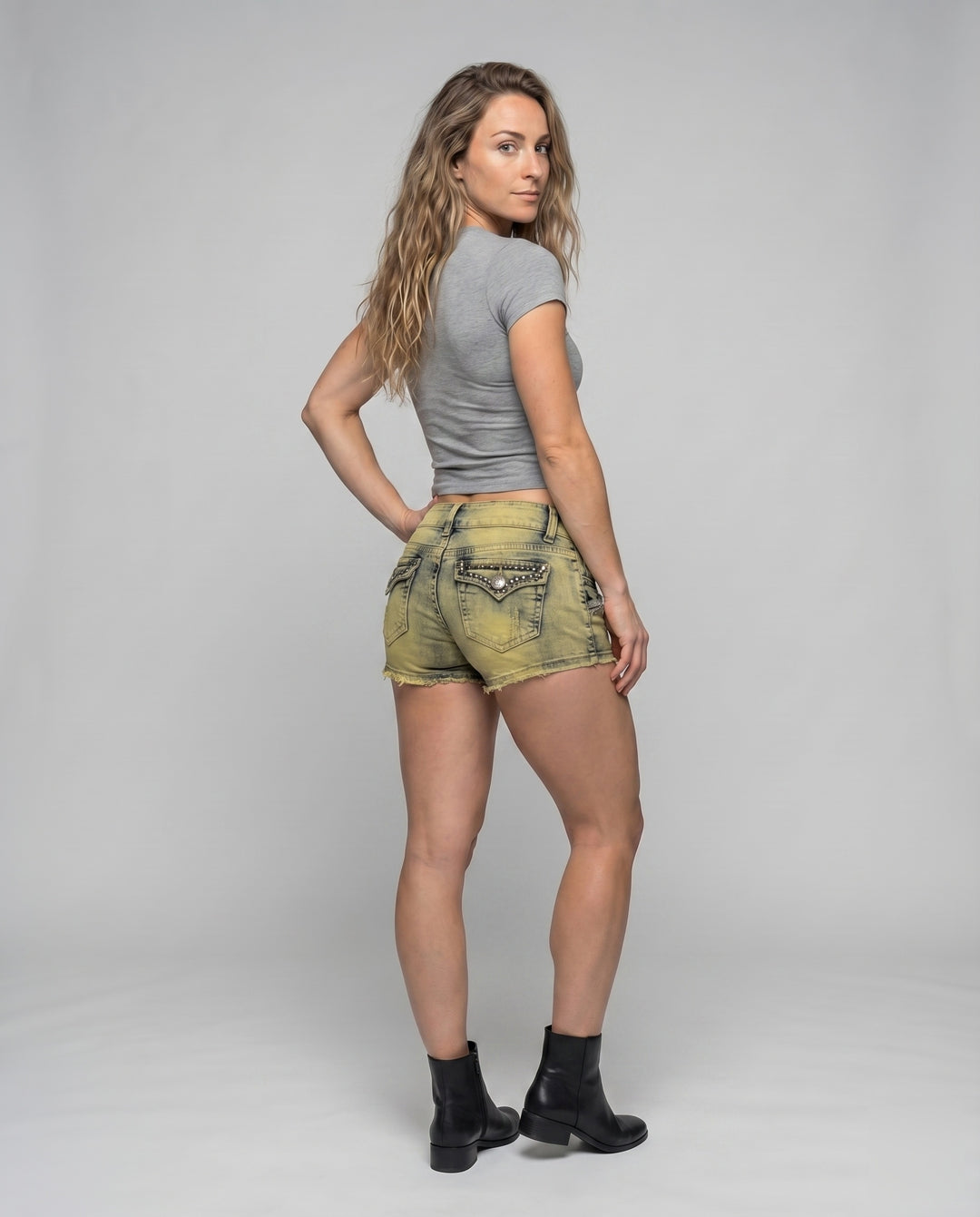 Product 15589204885834 - back_view